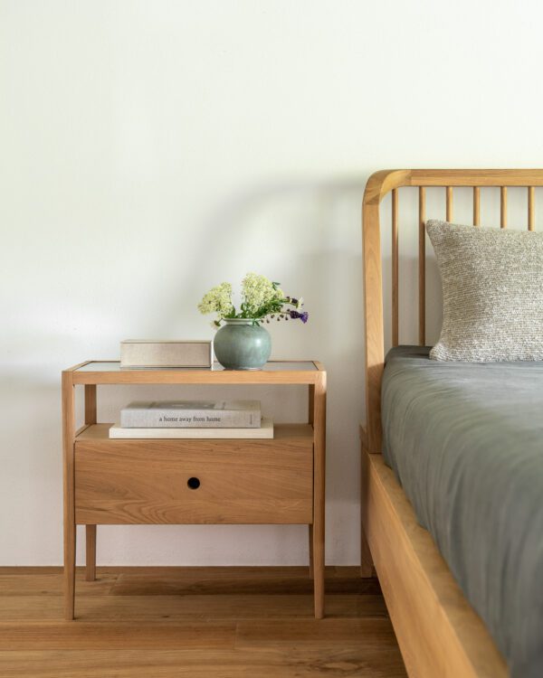 51245_Spindle_bedside_table_51246_51247_51248_51249_Spindle_bed_WEB 51245_Spindle_bedside_table_51246_51247_51248_51249_Spindle_bed_WEB